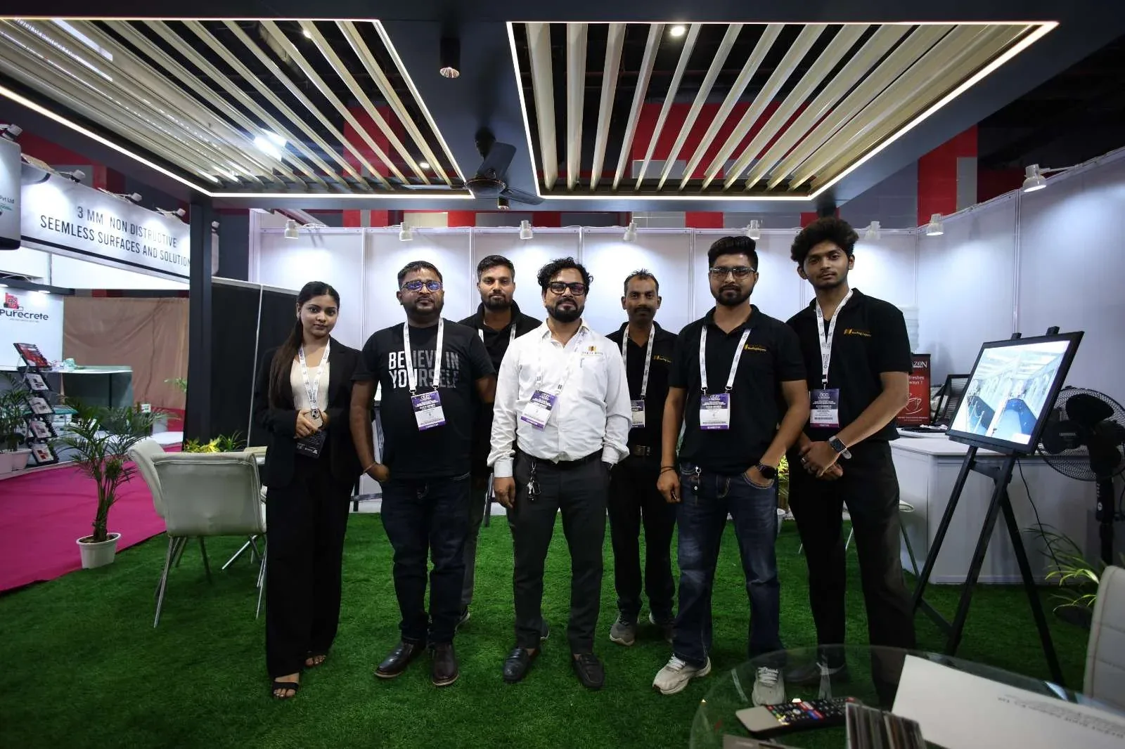 D’cent Roof team at the roofing and screening exhibition stand