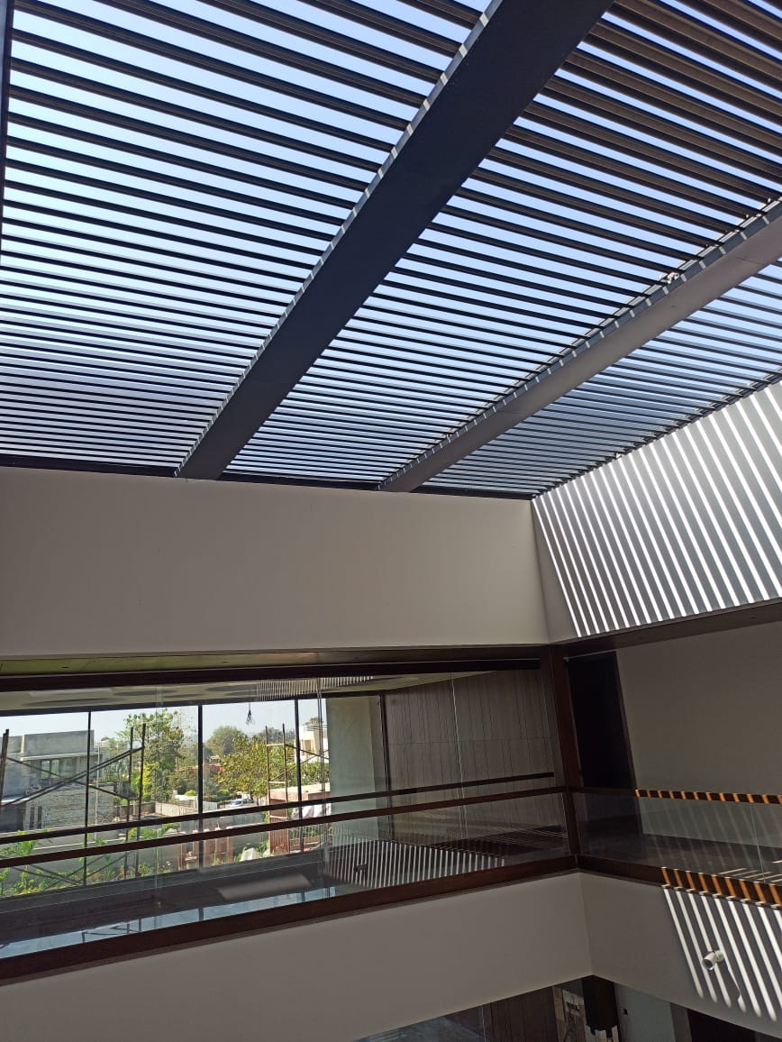 D'cent Roof Solutions: Your Experts in Louvered Pergola Roof Installations 1 Louvered Pergola Roof D’cent Roof Solutions Pvt. Ltd (6)